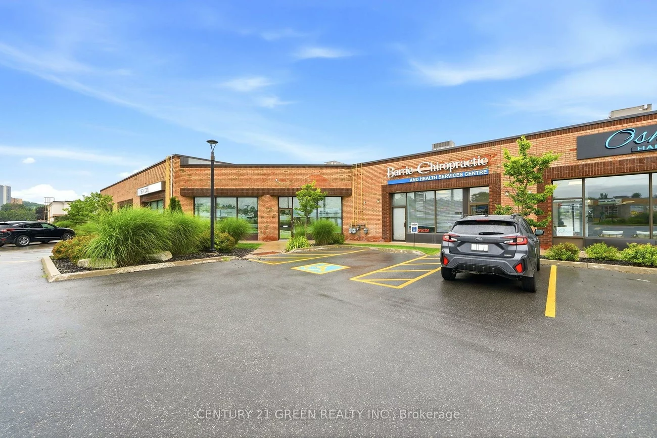 55, Cedar Pointe, 400 North, Barrie