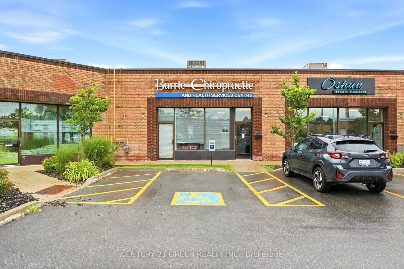 55, Cedar Pointe, 400 North, Barrie