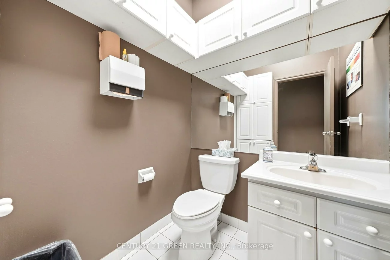 55, Cedar Pointe, 400 North, Barrie