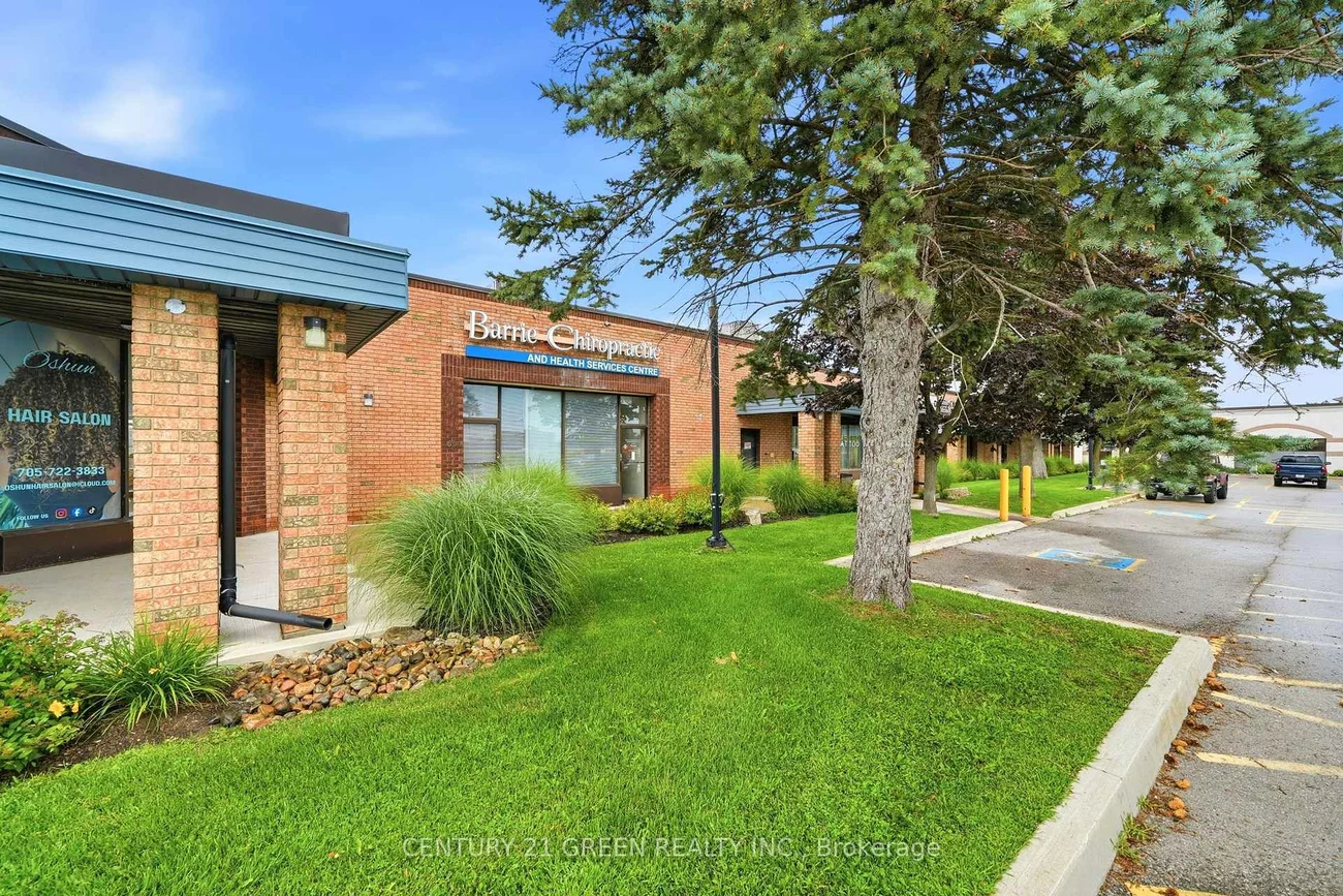 55, Cedar Pointe, 400 North, Barrie