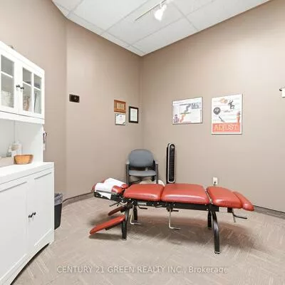 55, Cedar Pointe, 400 North, Barrie