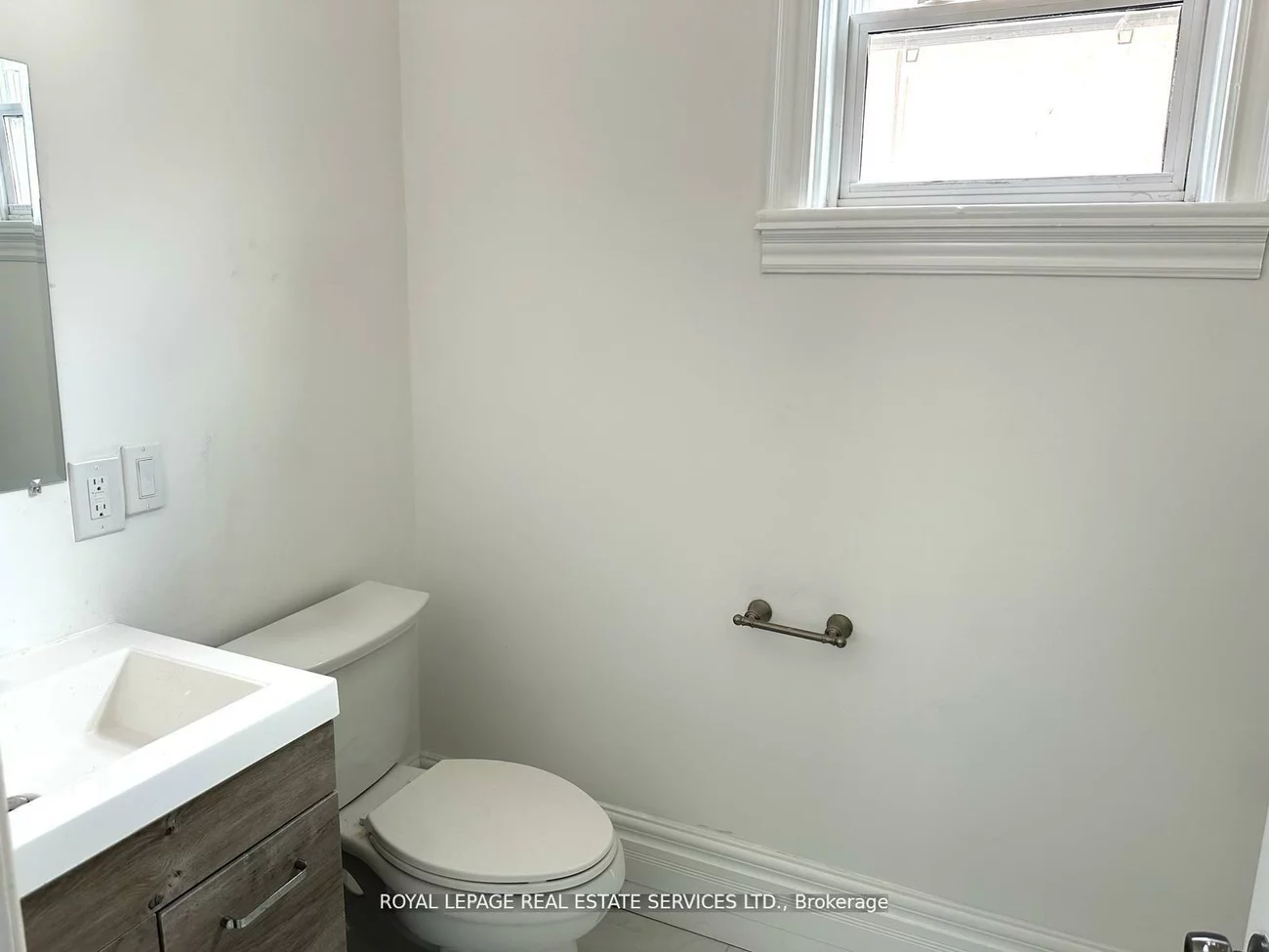 100, Essa, Allandale Centre, Barrie