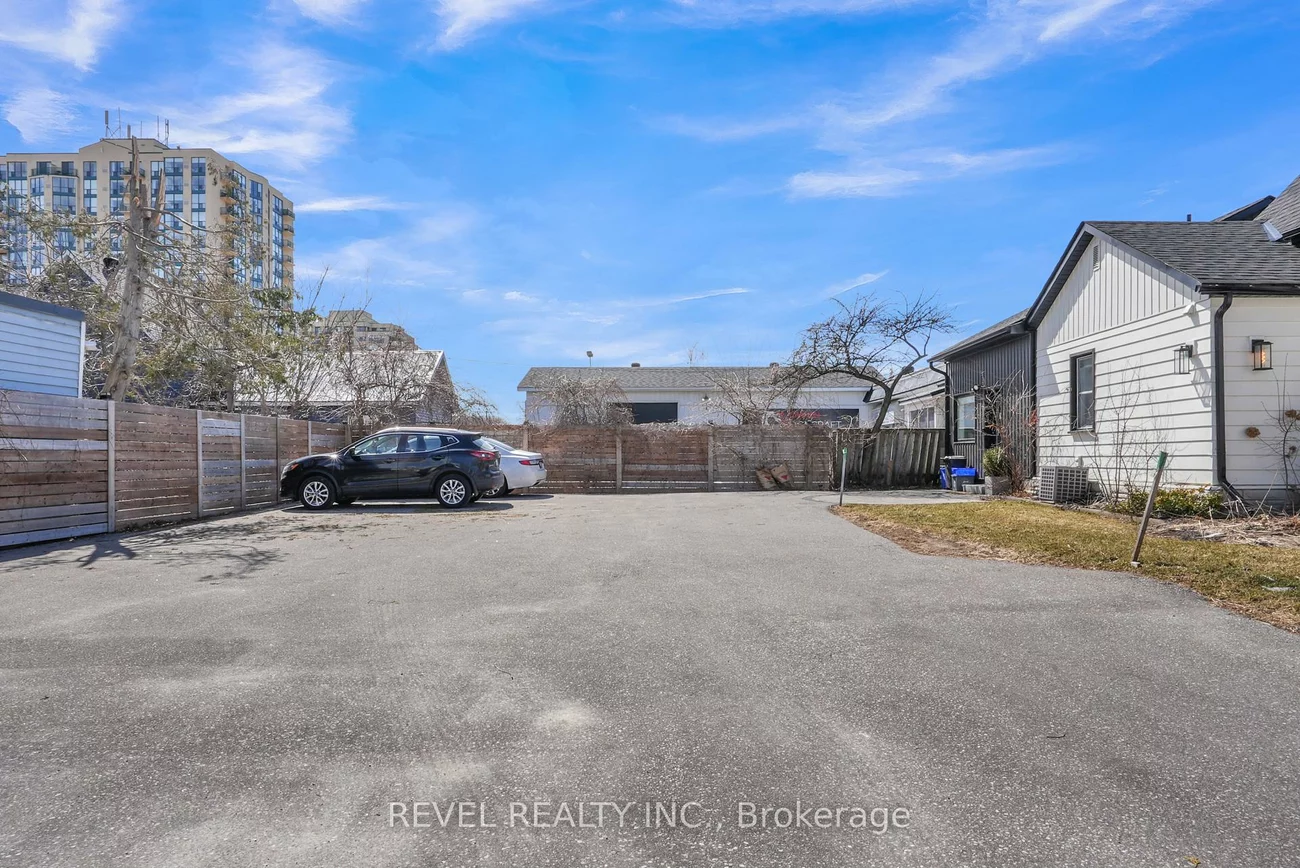27, Victoria, City Centre, Barrie