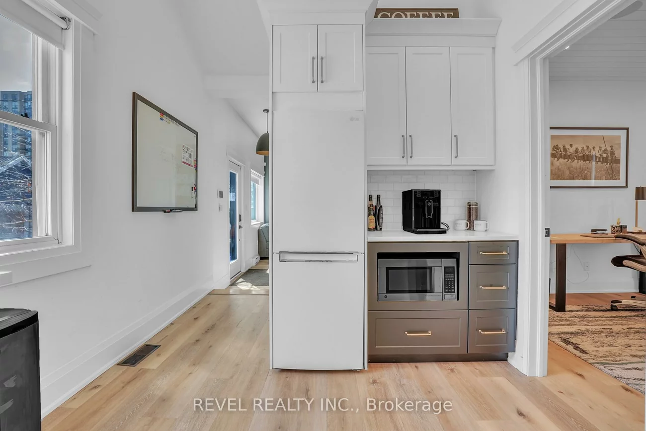 27, Victoria, City Centre, Barrie