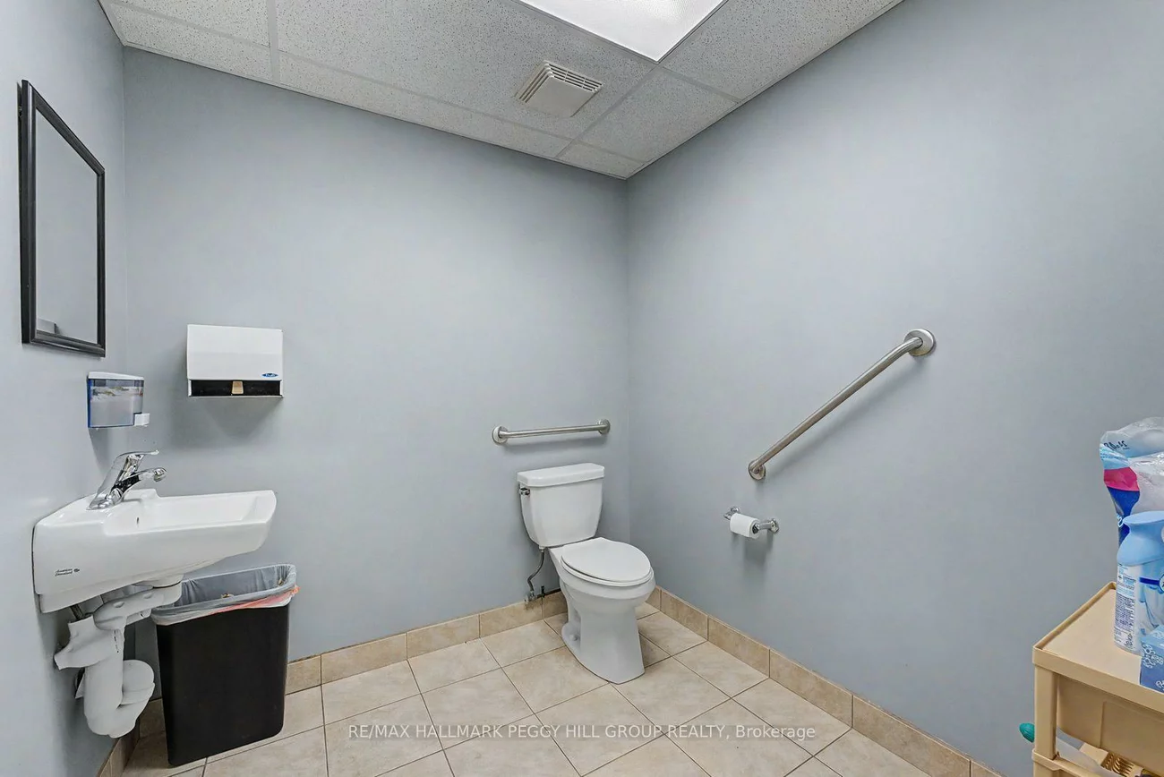 132, Commerce Park, 400 West, Barrie