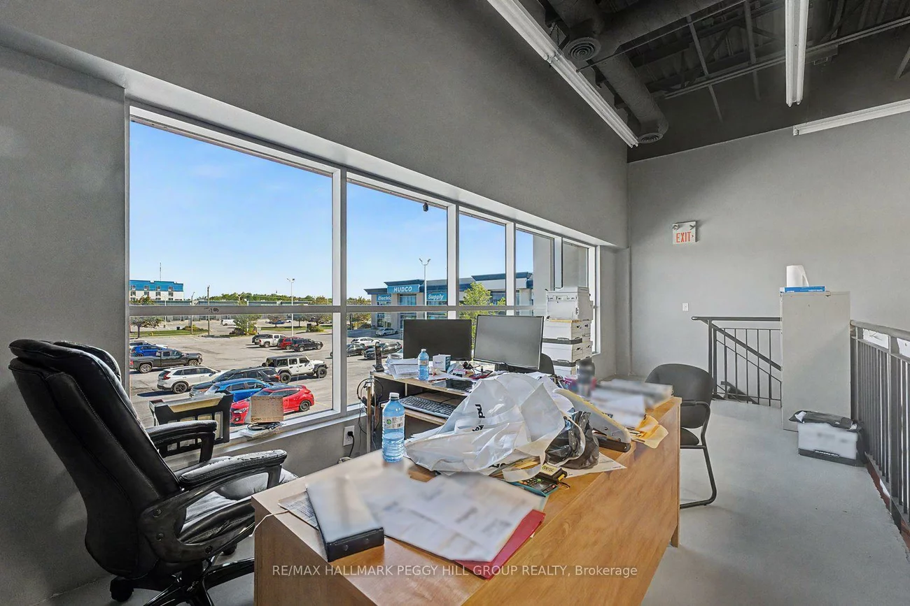 132, Commerce Park, 400 West, Barrie
