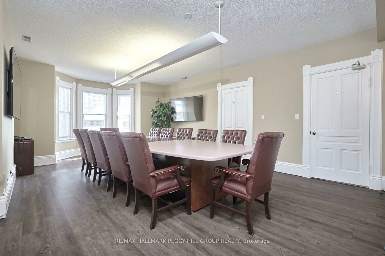 30, Mary, City Centre, Barrie