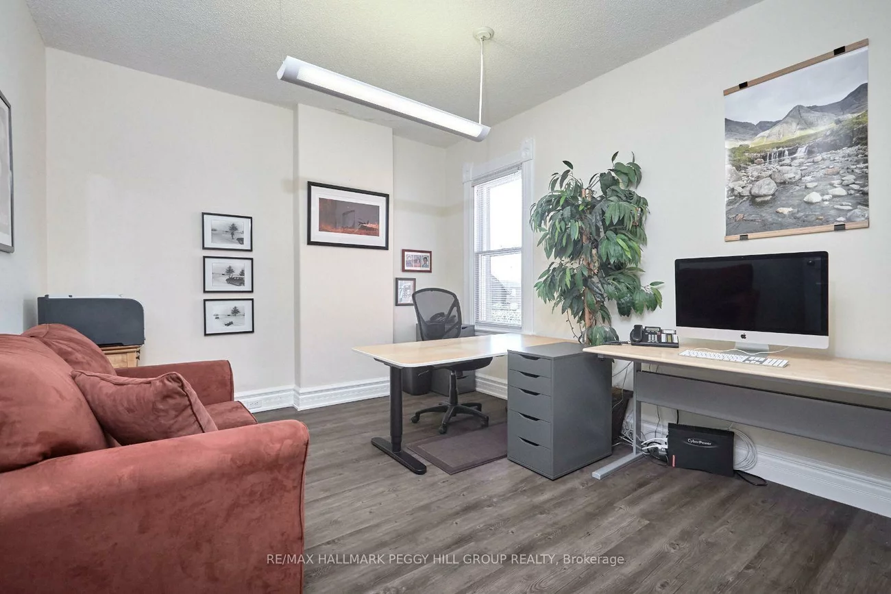 30, Mary, City Centre, Barrie