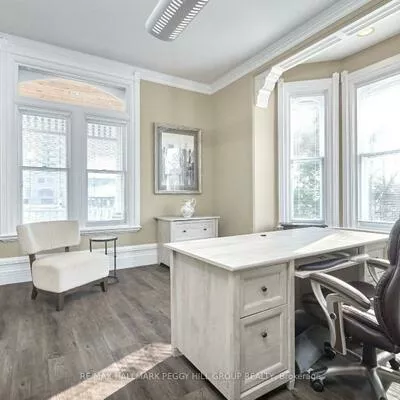 30, Mary, City Centre, Barrie