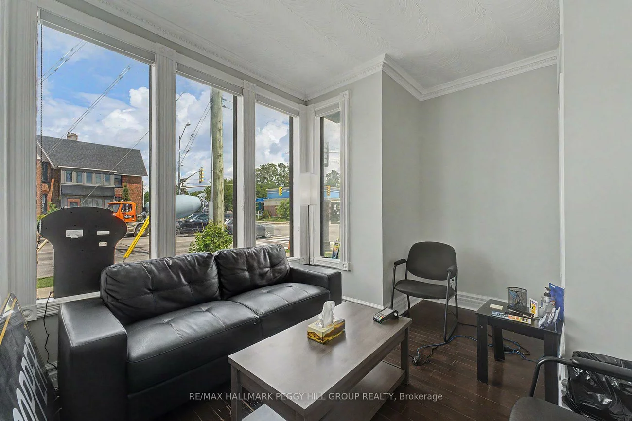 173, Dunlop, Queen's Park, Barrie
