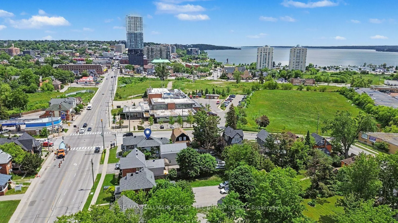 173, Dunlop, Queen's Park, Barrie