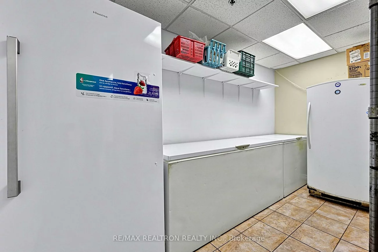 61, King, 400 West, Barrie