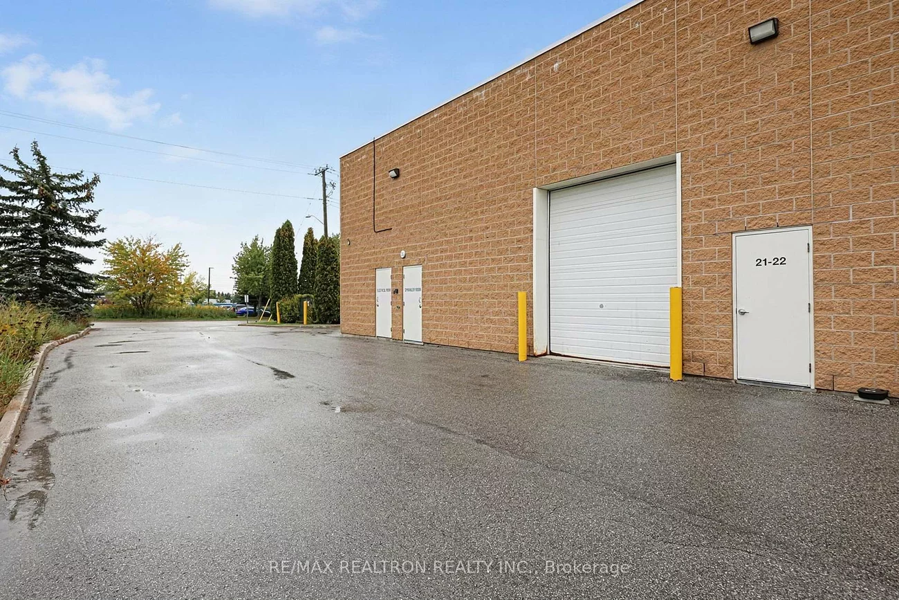 61, King, 400 West, Barrie