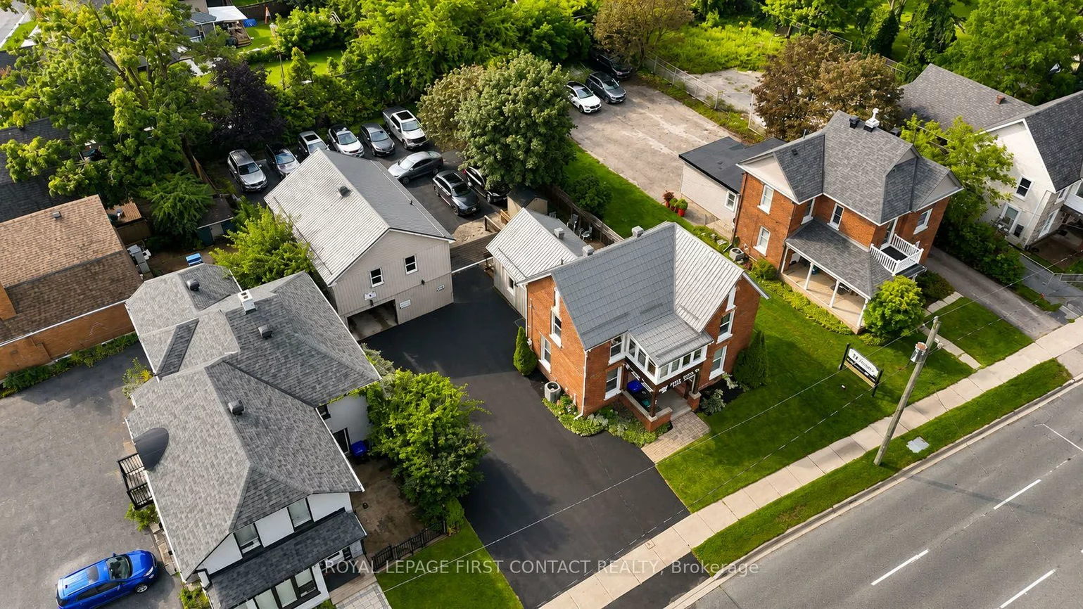 177, Dunlop, Queen's Park, Barrie