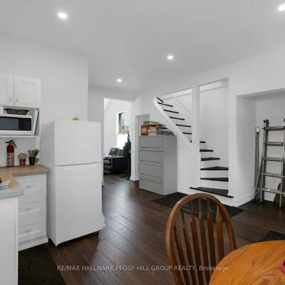 54, Clapperton, City Centre, Barrie