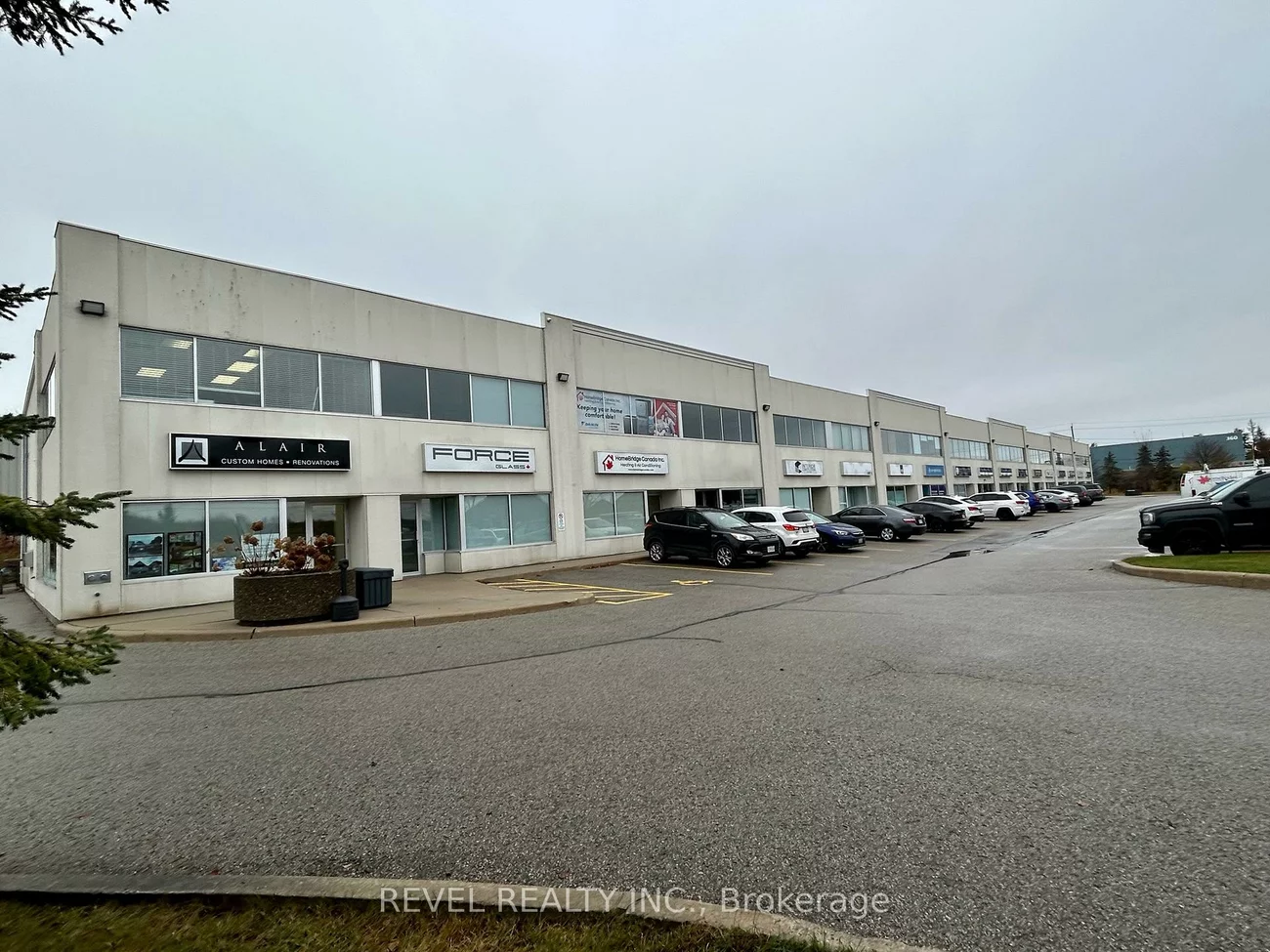 353, Saunders, 400 East, Barrie