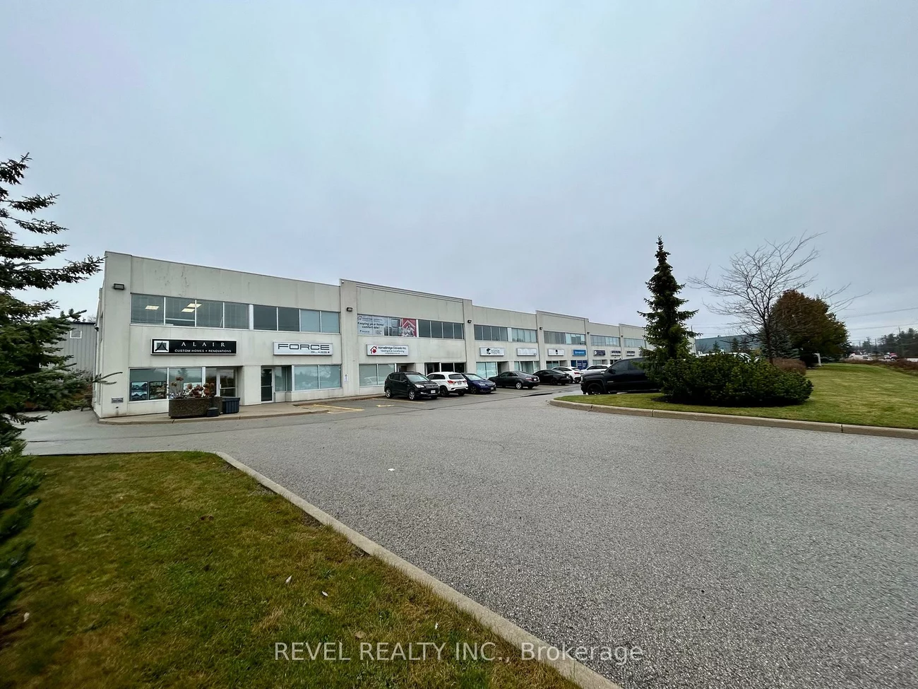 353, Saunders, 400 East, Barrie