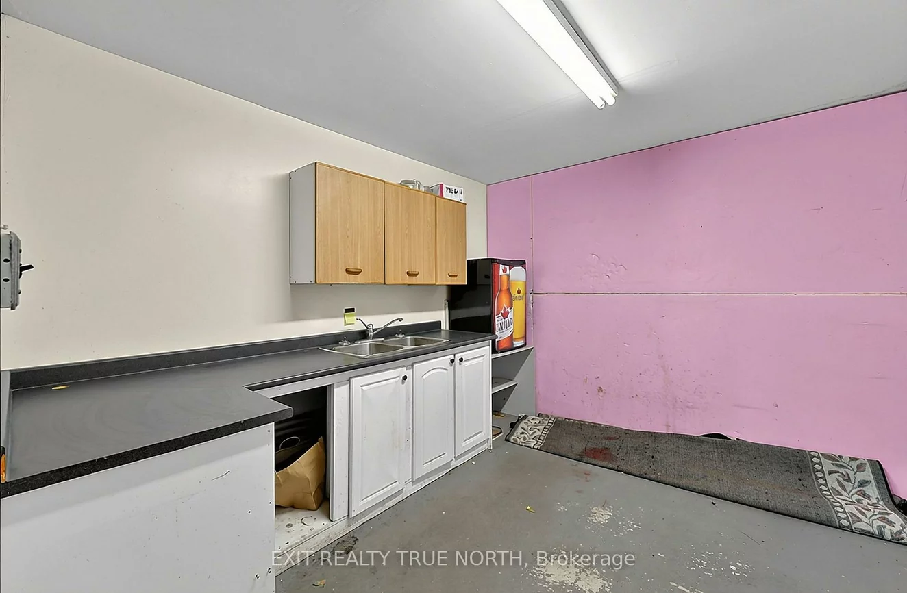 116, Anne, 400 North, Barrie