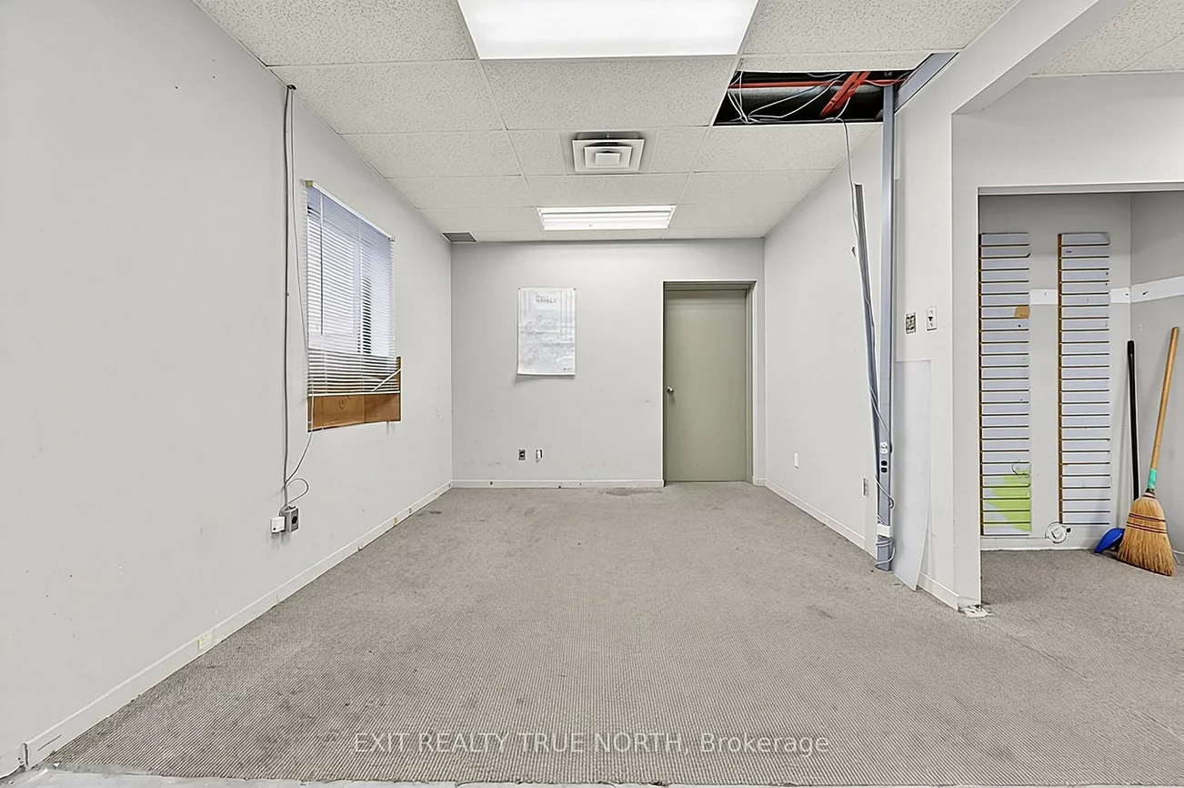 116, Anne, 400 North, Barrie