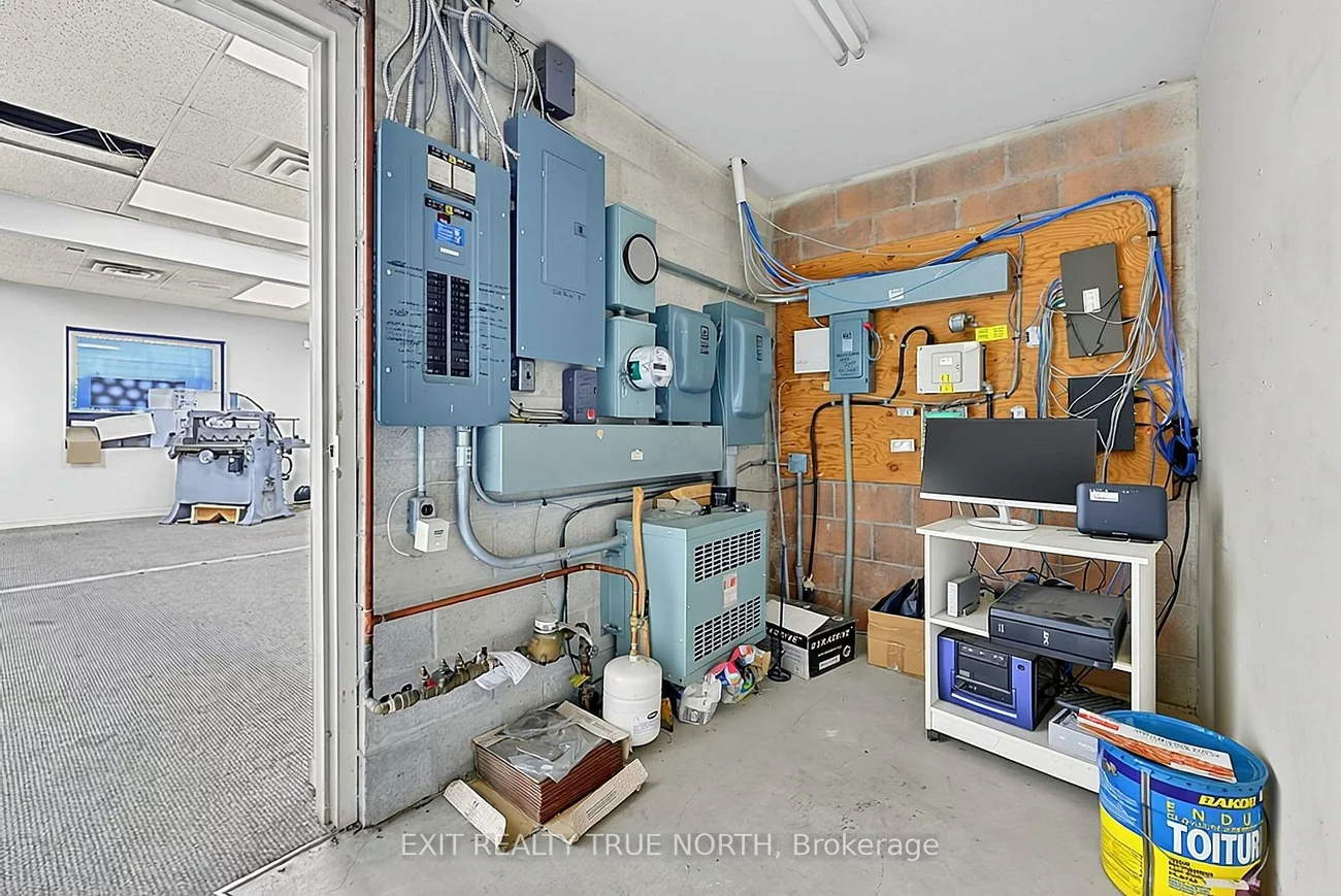 116, Anne, 400 North, Barrie