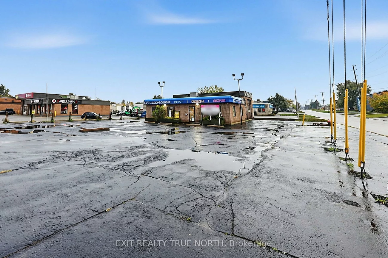 116, Anne, 400 North, Barrie