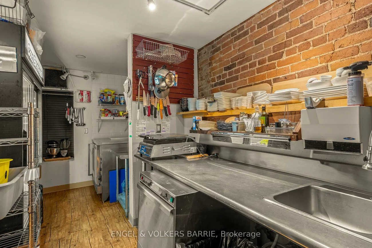 123, Dunlop, City Centre, Barrie