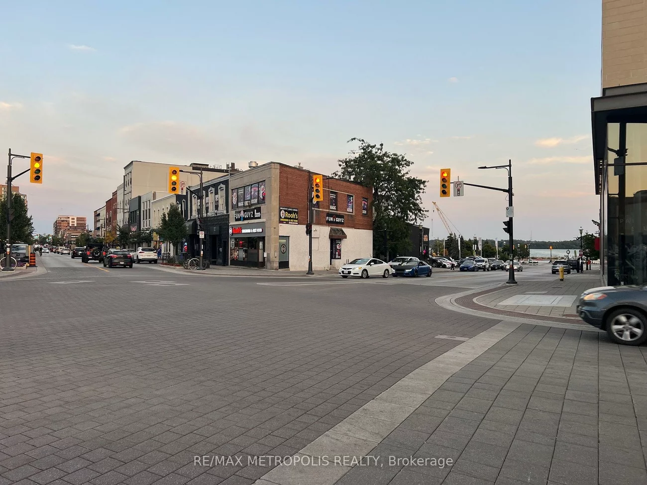 1, Dunlop St E, City Centre, Barrie