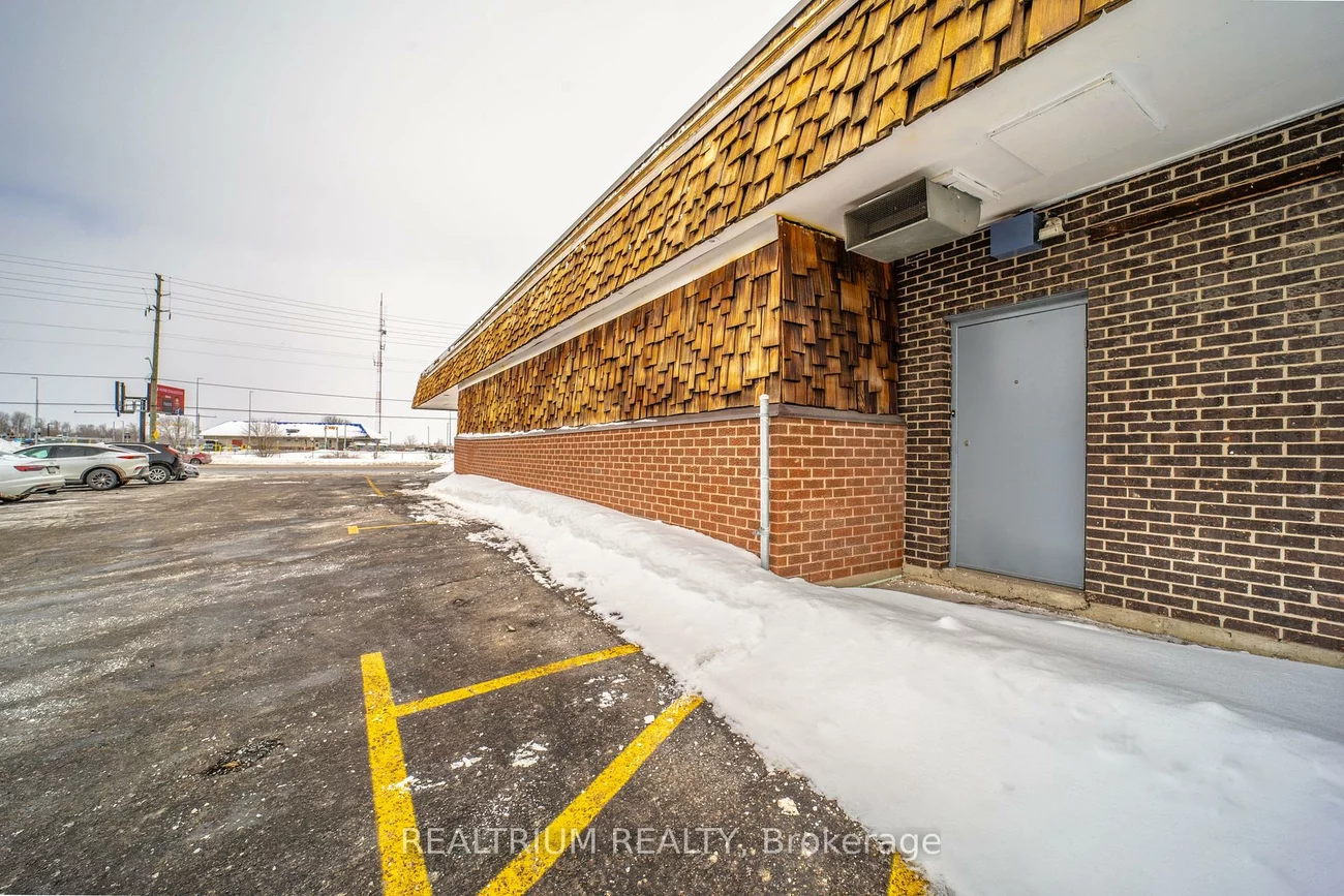 44, Bridge, Bradford, Bradford West Gwillimbury