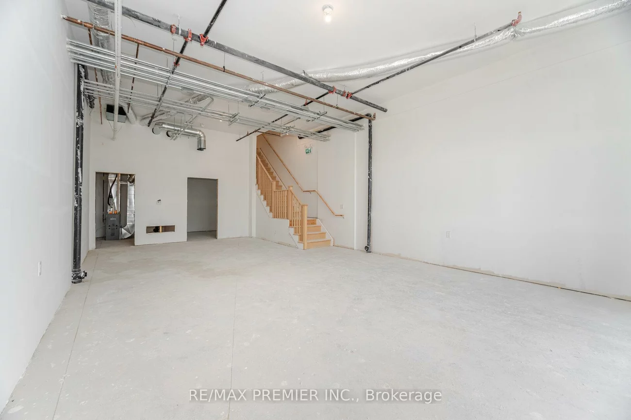200, Dissette, Bradford, Bradford West Gwillimbury