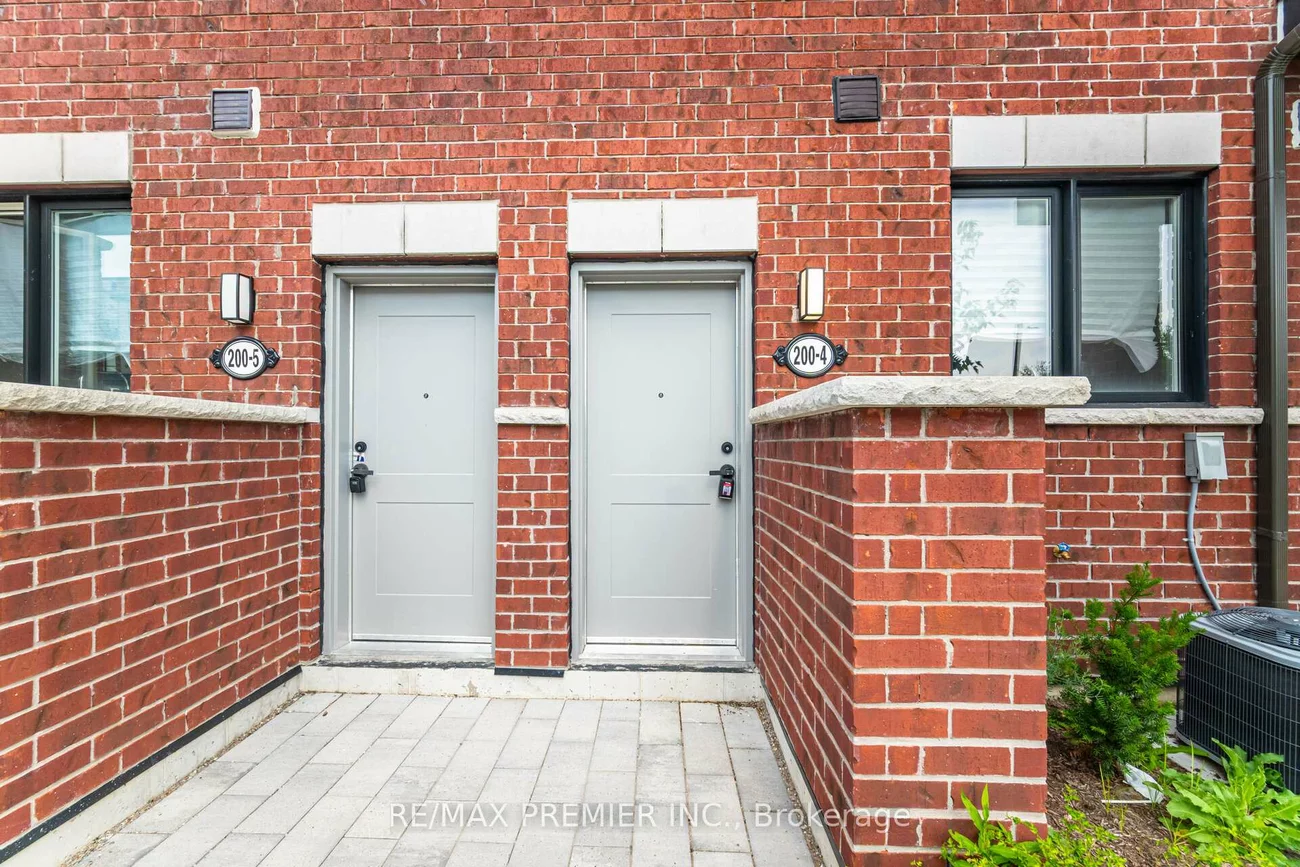 200, Dissette, Bradford, Bradford West Gwillimbury