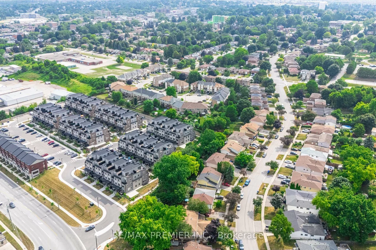 200, Dissette, Bradford, Bradford West Gwillimbury