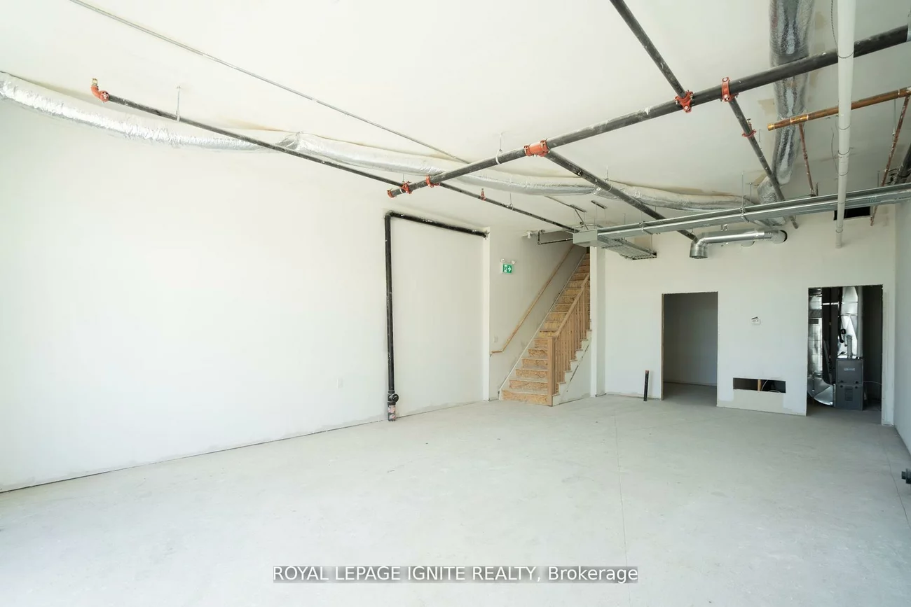 220, Dissette, Bradford, Bradford West Gwillimbury