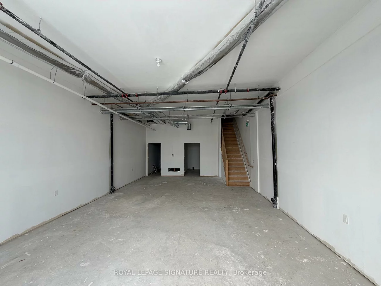 200, Dissette, Bradford, Bradford West Gwillimbury