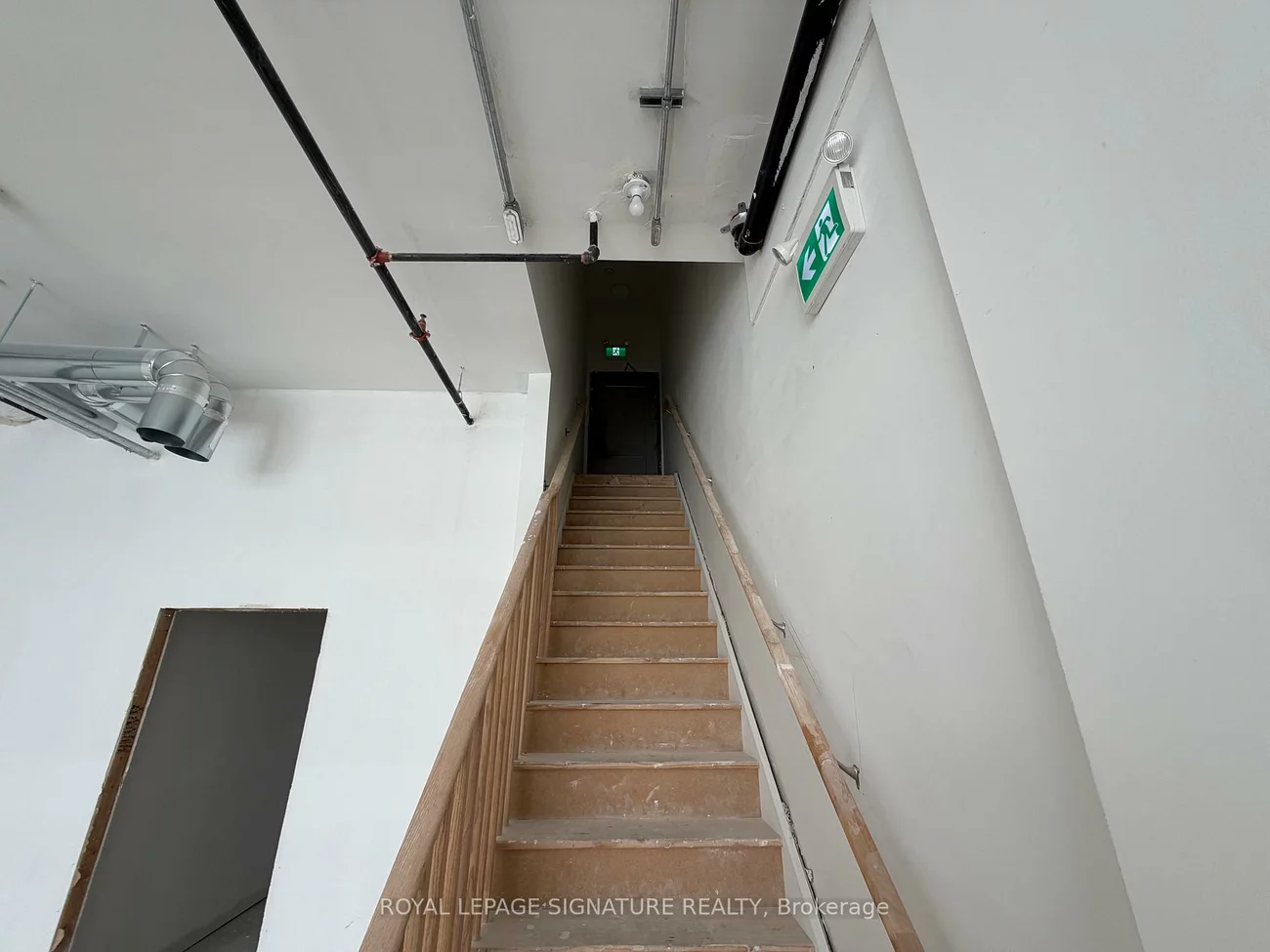 200, Dissette, Bradford, Bradford West Gwillimbury