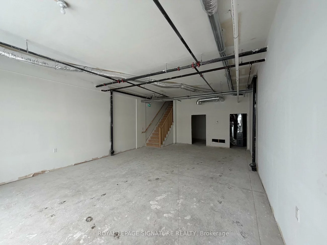 220, Dissette, Bradford, Bradford West Gwillimbury