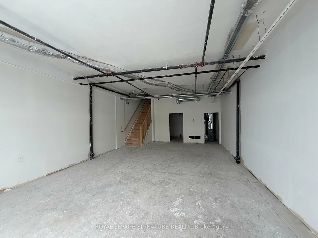 220, Dissette, Bradford, Bradford West Gwillimbury