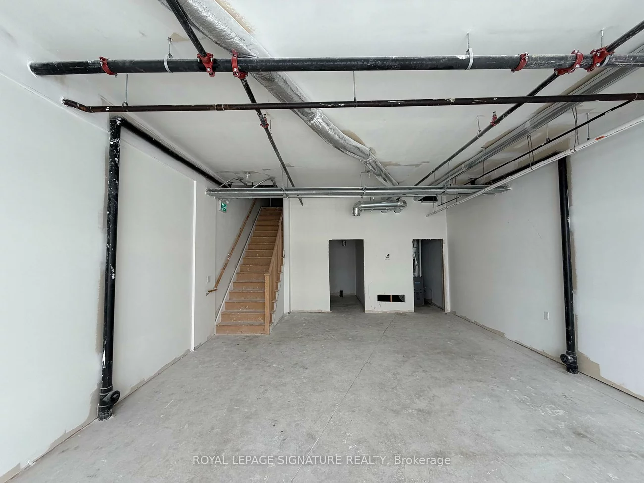 220, Dissette, Bradford, Bradford West Gwillimbury