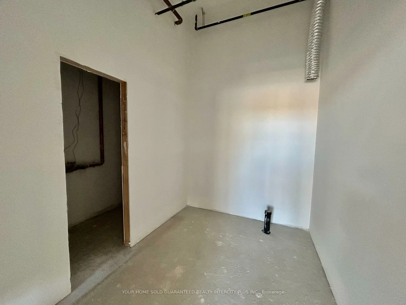 200, Dissette, Bradford, Bradford West Gwillimbury