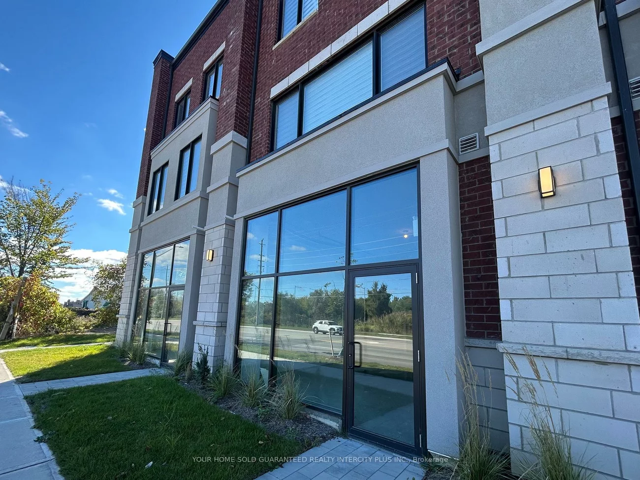 200, Dissette, Bradford, Bradford West Gwillimbury