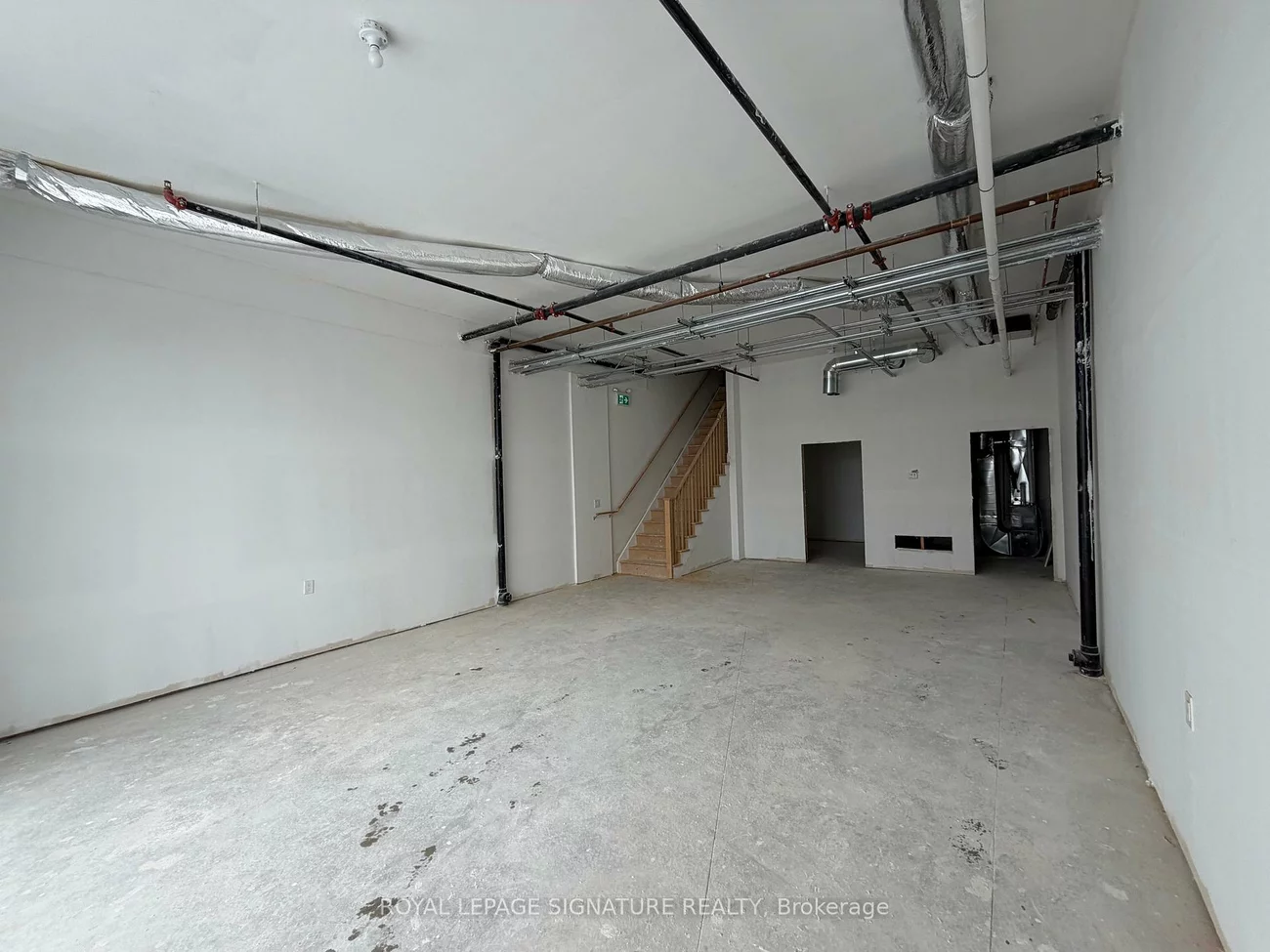 200, Dissette, Bradford, Bradford West Gwillimbury