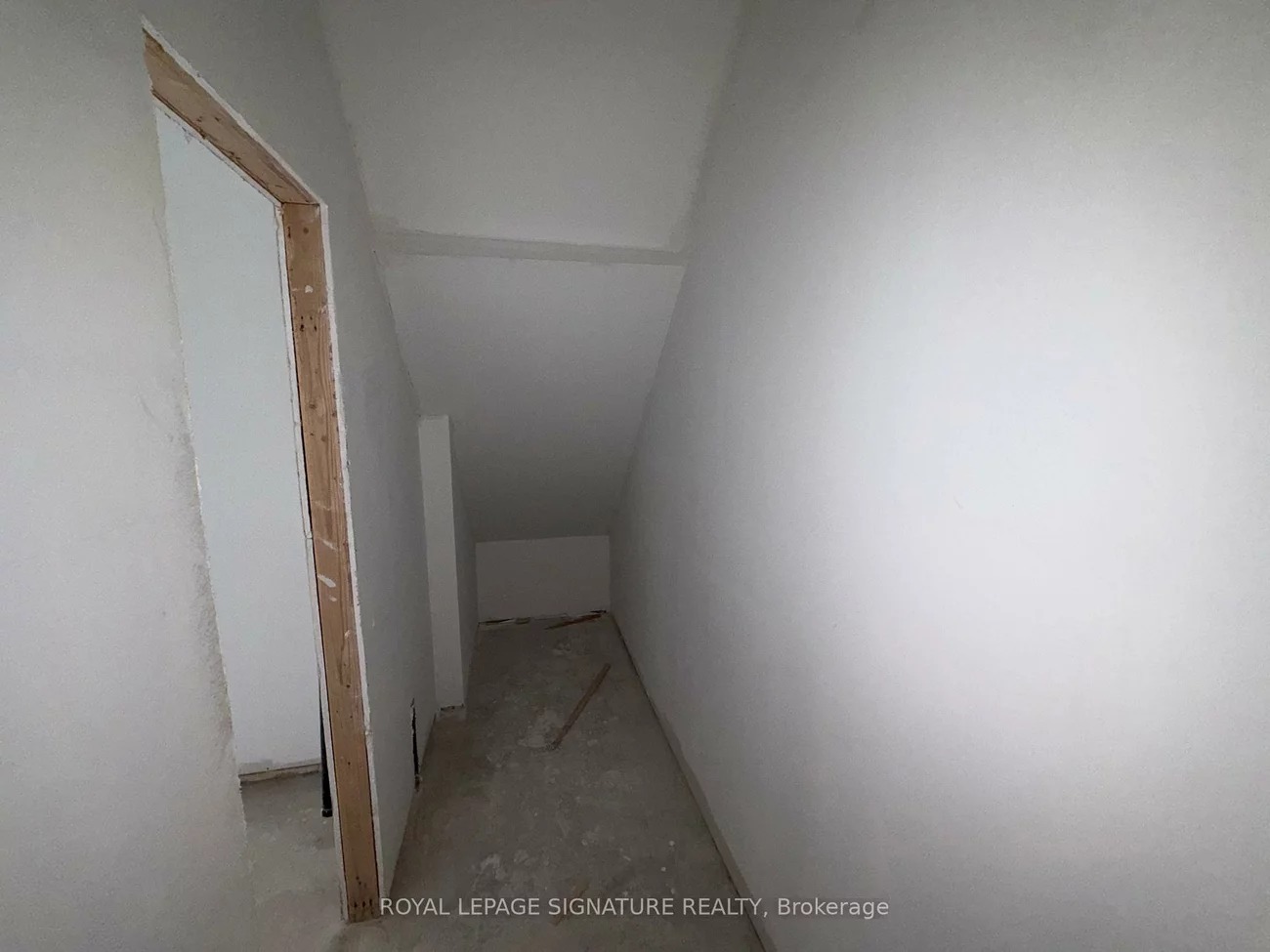 200, Dissette, Bradford, Bradford West Gwillimbury