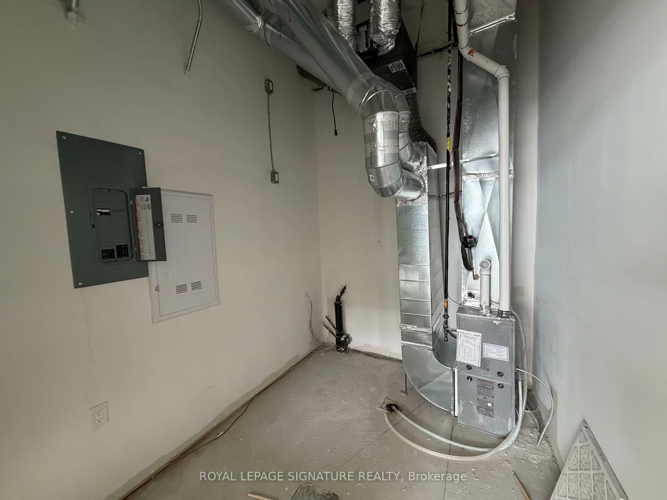 200, Dissette, Bradford, Bradford West Gwillimbury