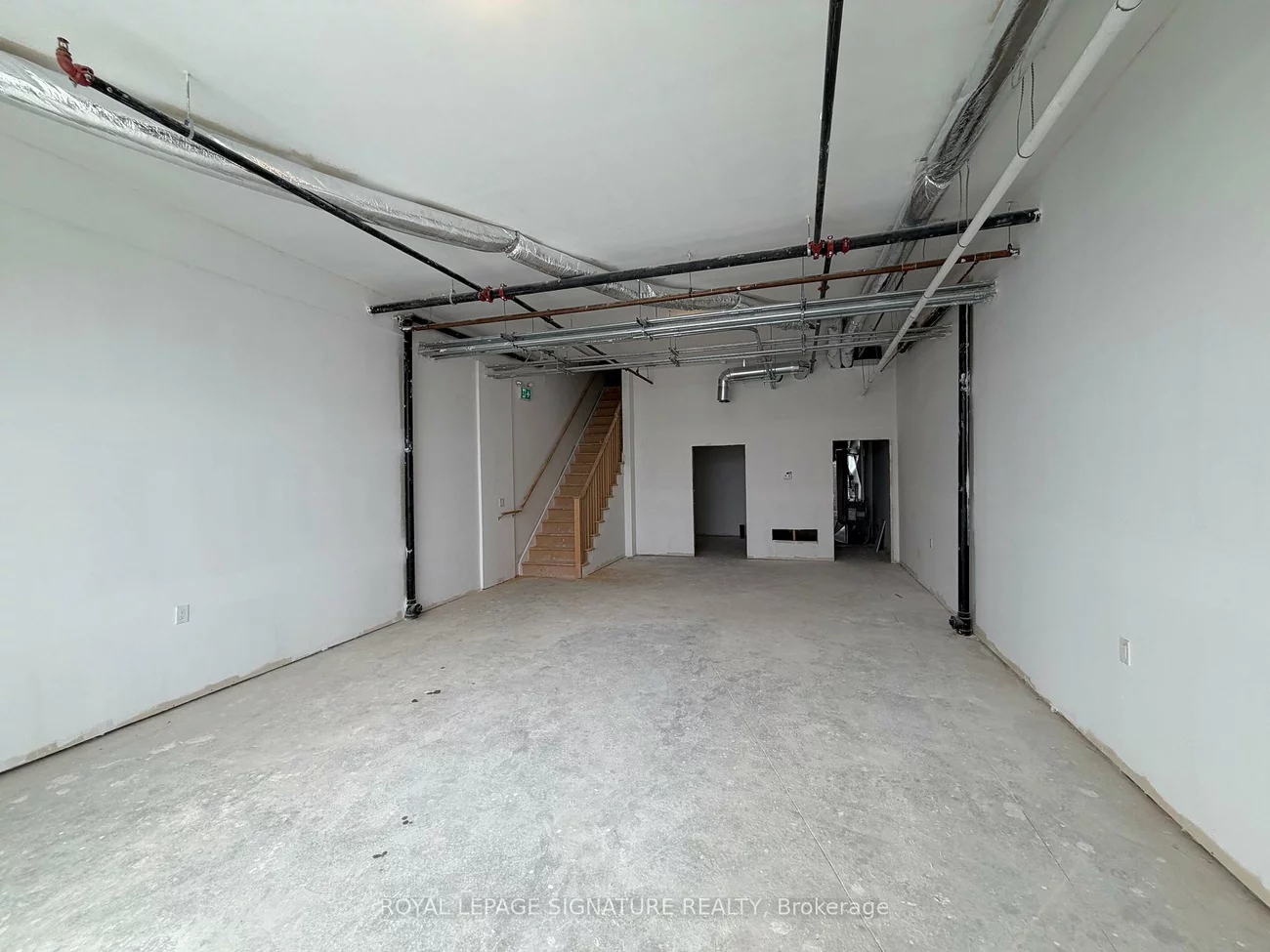 200, Dissette, Bradford, Bradford West Gwillimbury