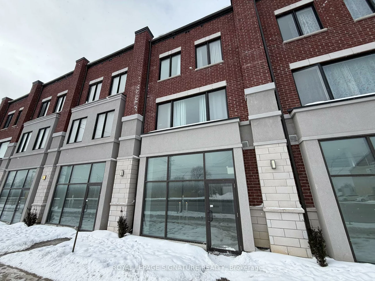 200, Dissette, Bradford, Bradford West Gwillimbury