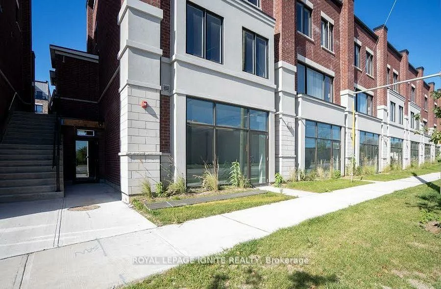 220, Dissette, Bradford, Bradford West Gwillimbury
