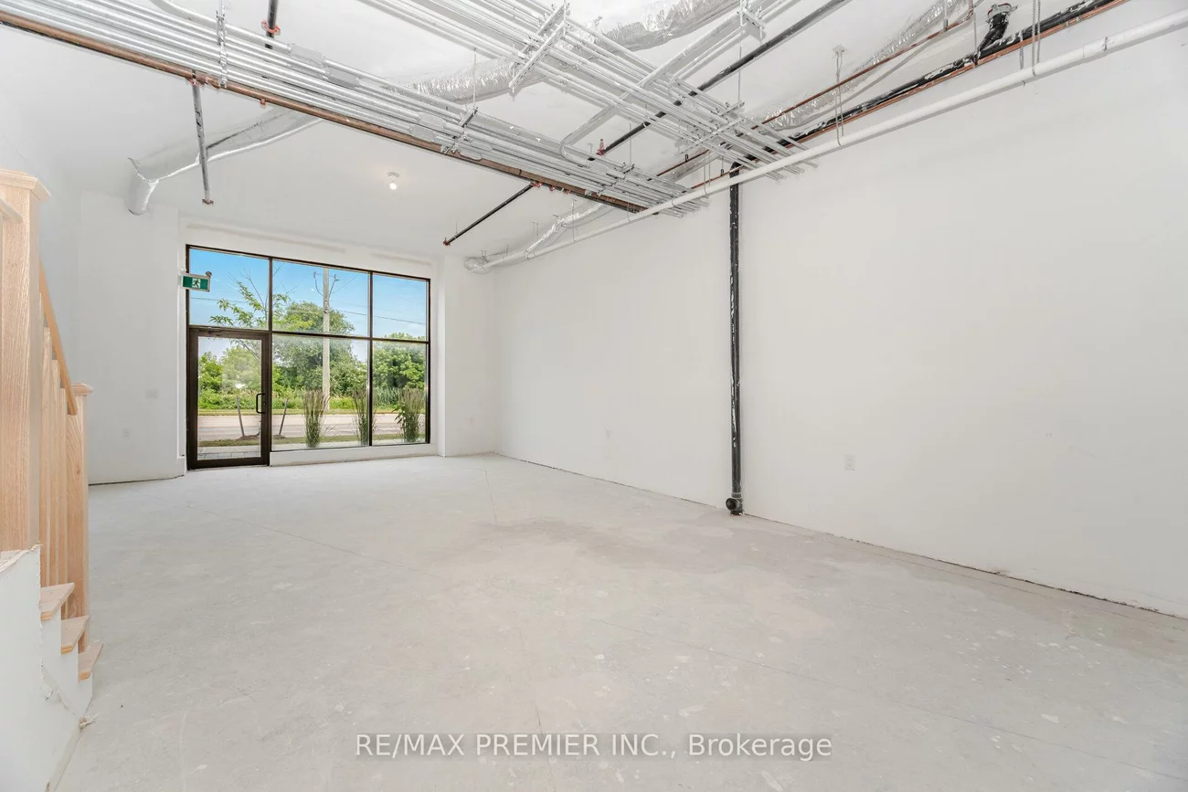 200, Dissette, Bradford, Bradford West Gwillimbury
