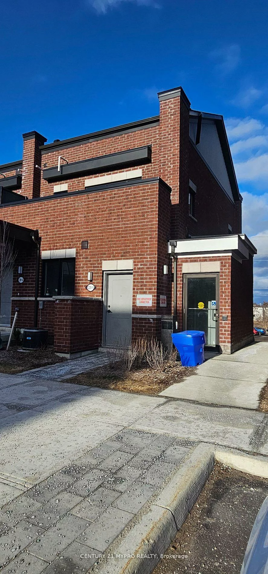 220, Dissette, Bradford, Bradford West Gwillimbury