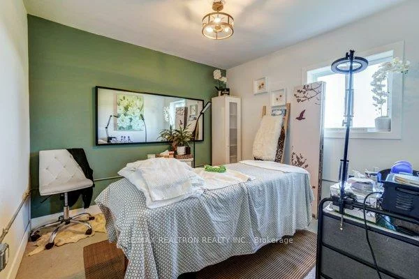 3930, Yonge, Rural Bradford West Gwillimbury, Bradford West Gwillimbury