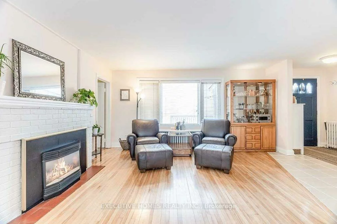 136, John, Bradford, Bradford West Gwillimbury