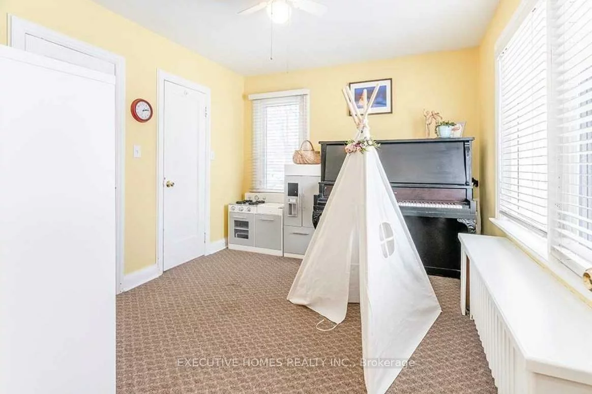 136, John, Bradford, Bradford West Gwillimbury